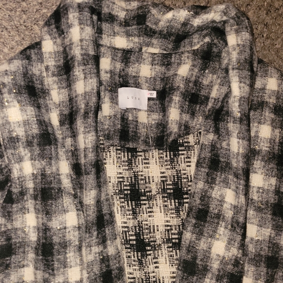 Lush sports coat black and gray and creme plaid size medium, never worn nwot - Picture 5 of 5